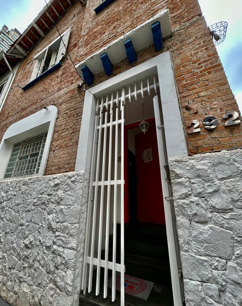 Pousada E Hostel Sao Paulo Comfort - Bairro Pinheiros, Proximo Hospital Das Clinicas E Incor, Oscar Freire, Av Paulista, Allianz, Vila Madalena E Facil Acesso Ao Ibirapuera E Morumbi Exterior foto